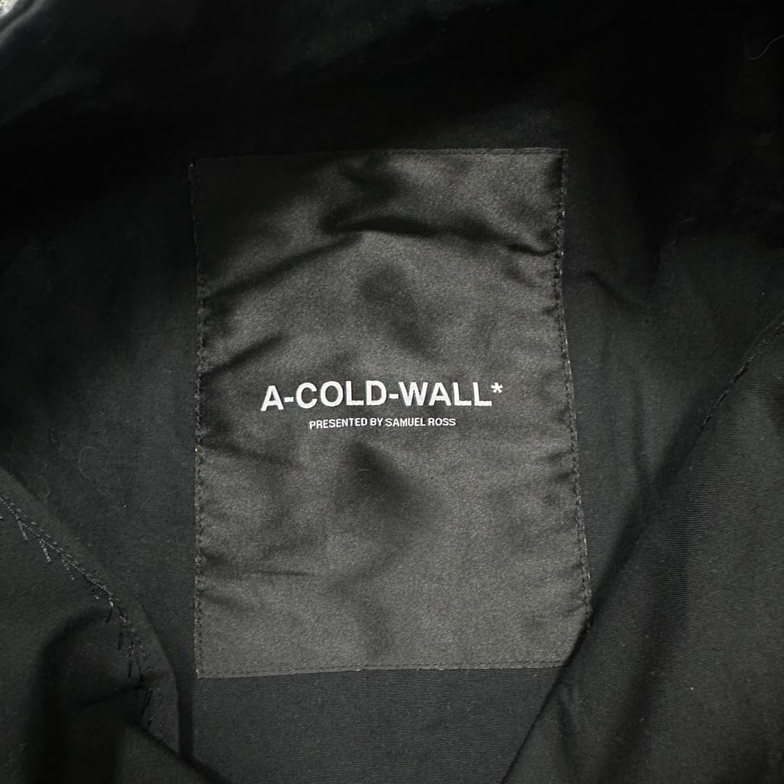 ✨ (바배) 어콜드월 테크 블랙 조끼 베스트  상품이미지3