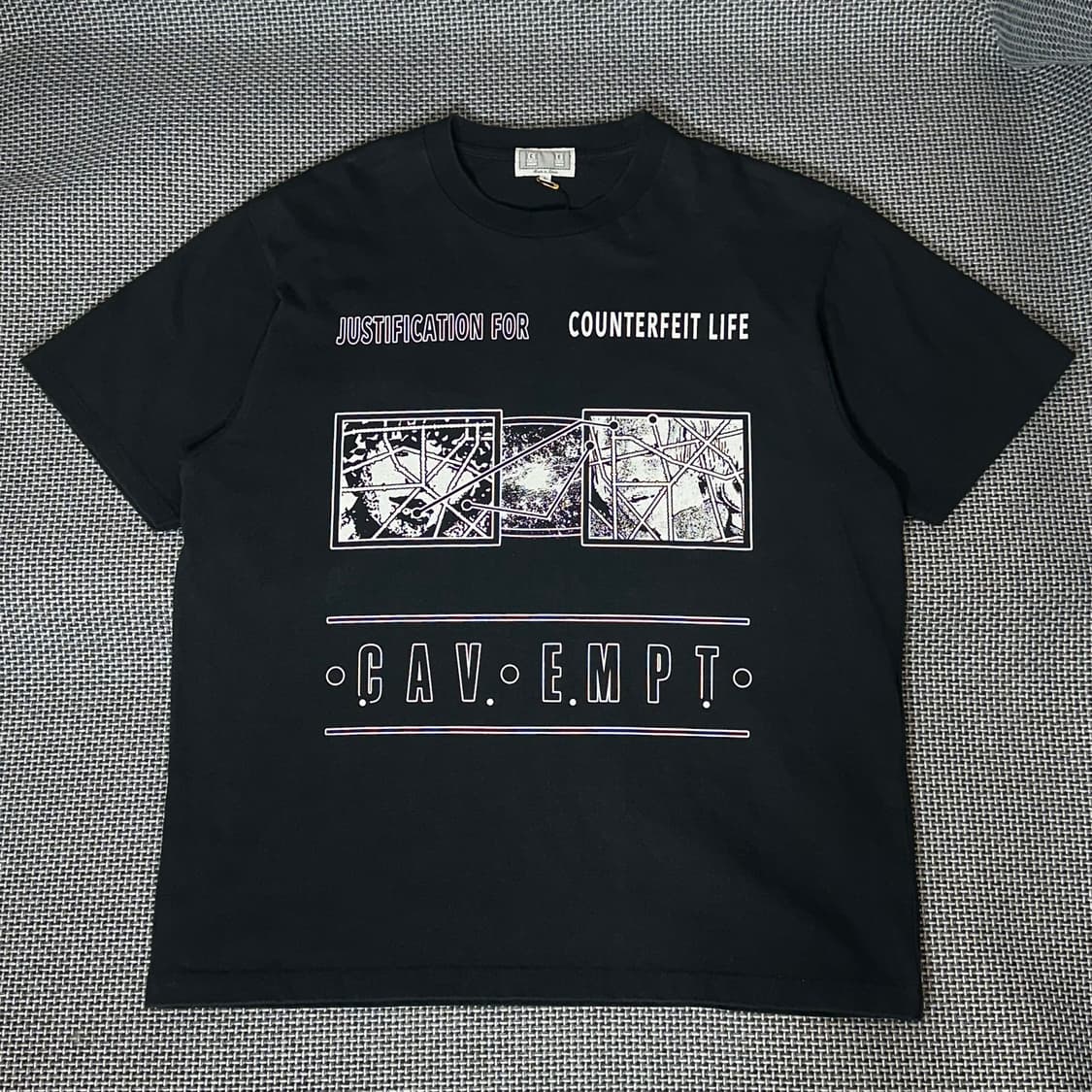 CAV EMPT 카브엠트 반팔 티셔츠(L) 상품이미지1