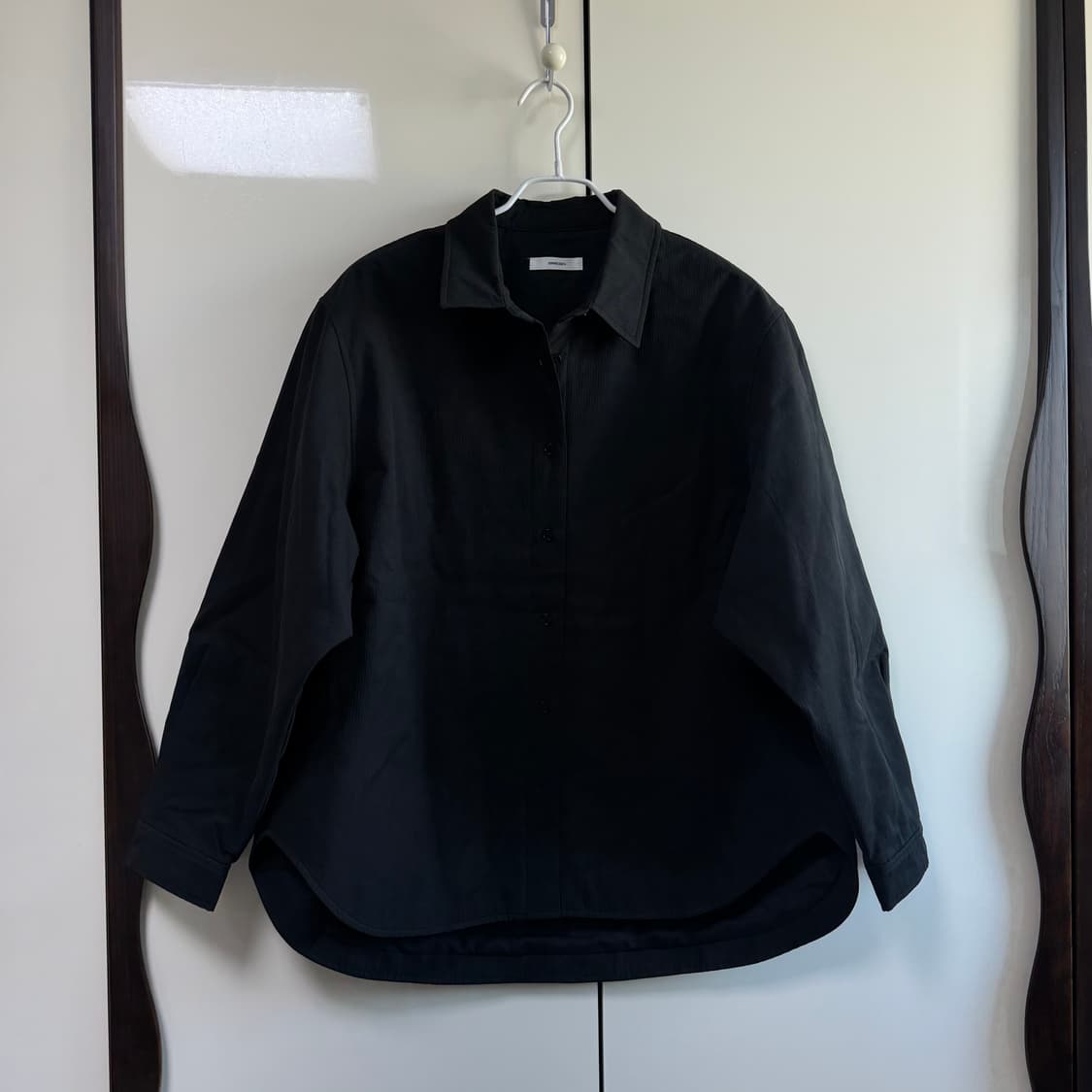 오브헤덴 코튼 패디드 셔츠 블랙 상품이미지1