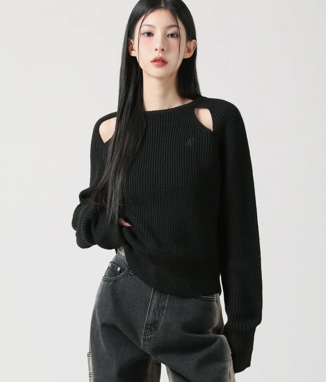 어반드레스 컷아웃 니트 블랙 상품이미지1