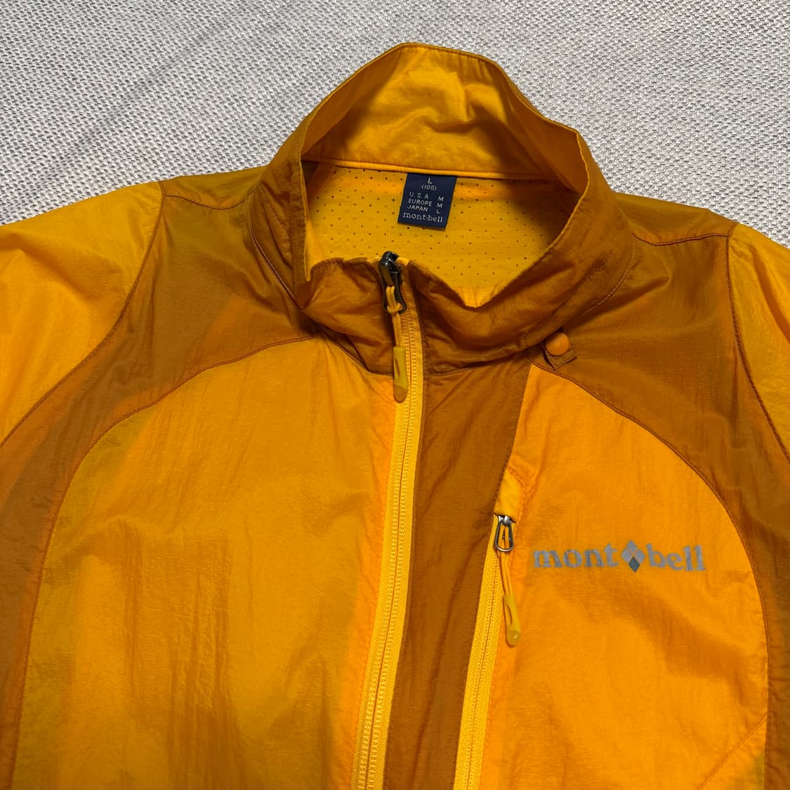 몽벨 초경량 바람막이 상품이미지2
