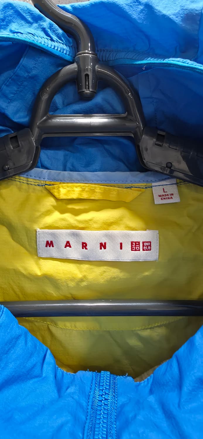 공용)마르니 X 유니클로 바람막이 상품이미지4