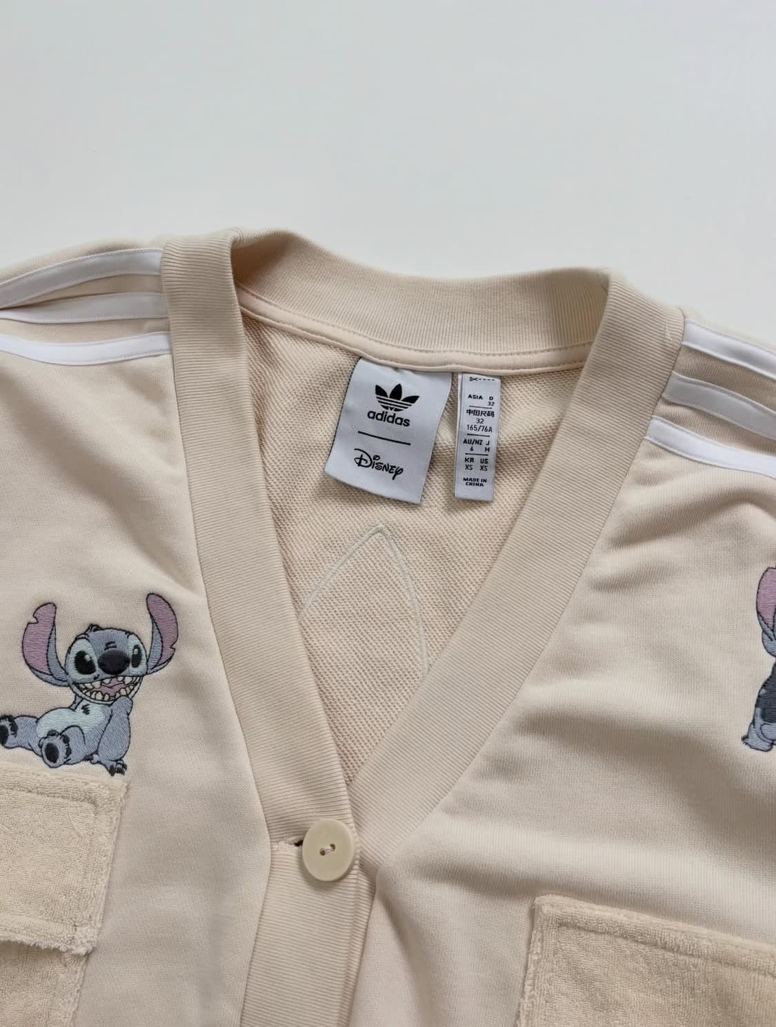 Adidas x Disney 아디다스 디즈니 콜라보 스티치 크롭 가디건 상품이미지7