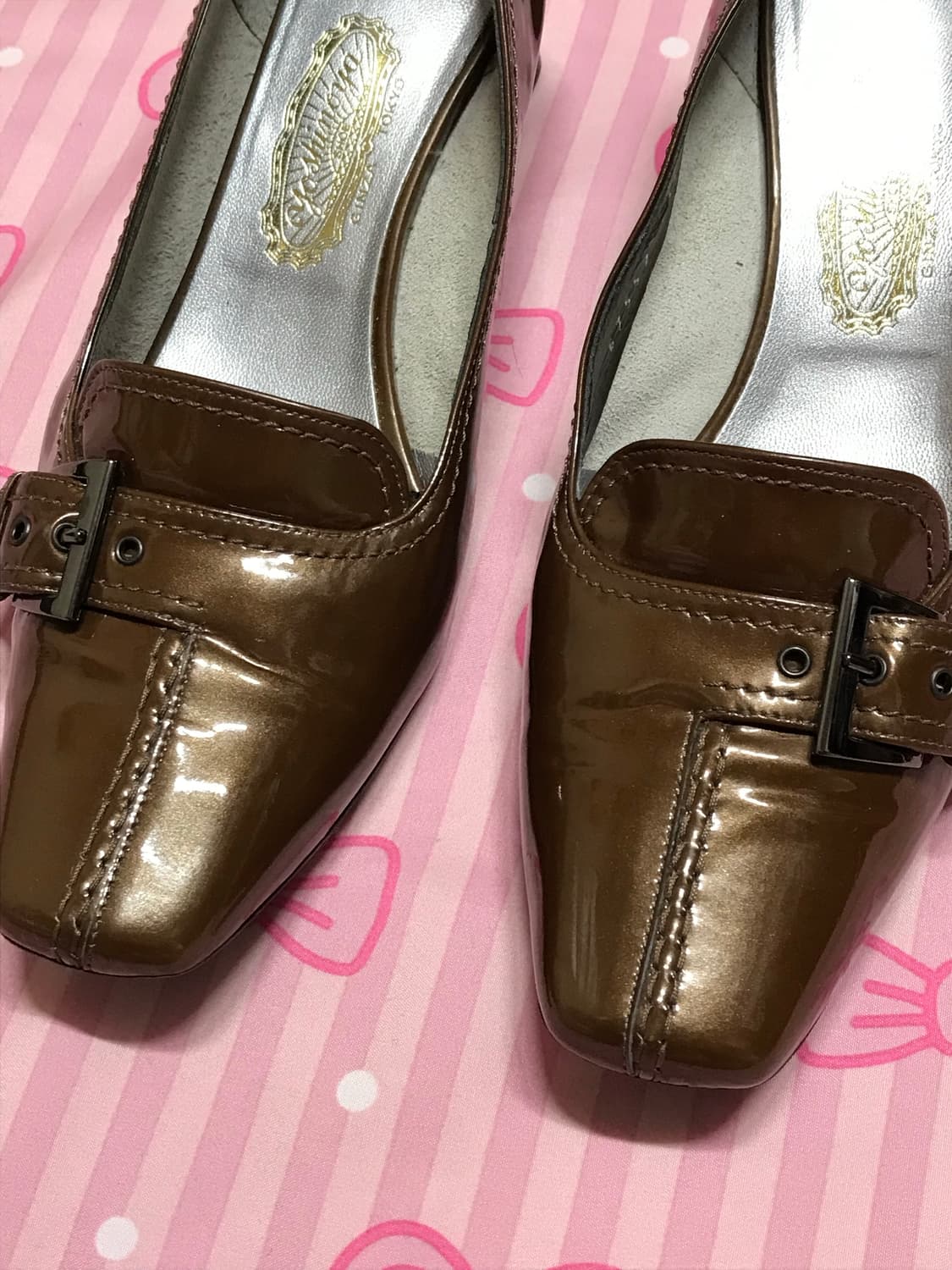 y2k 긱시크 에나멜 펌프스힐 상품이미지2