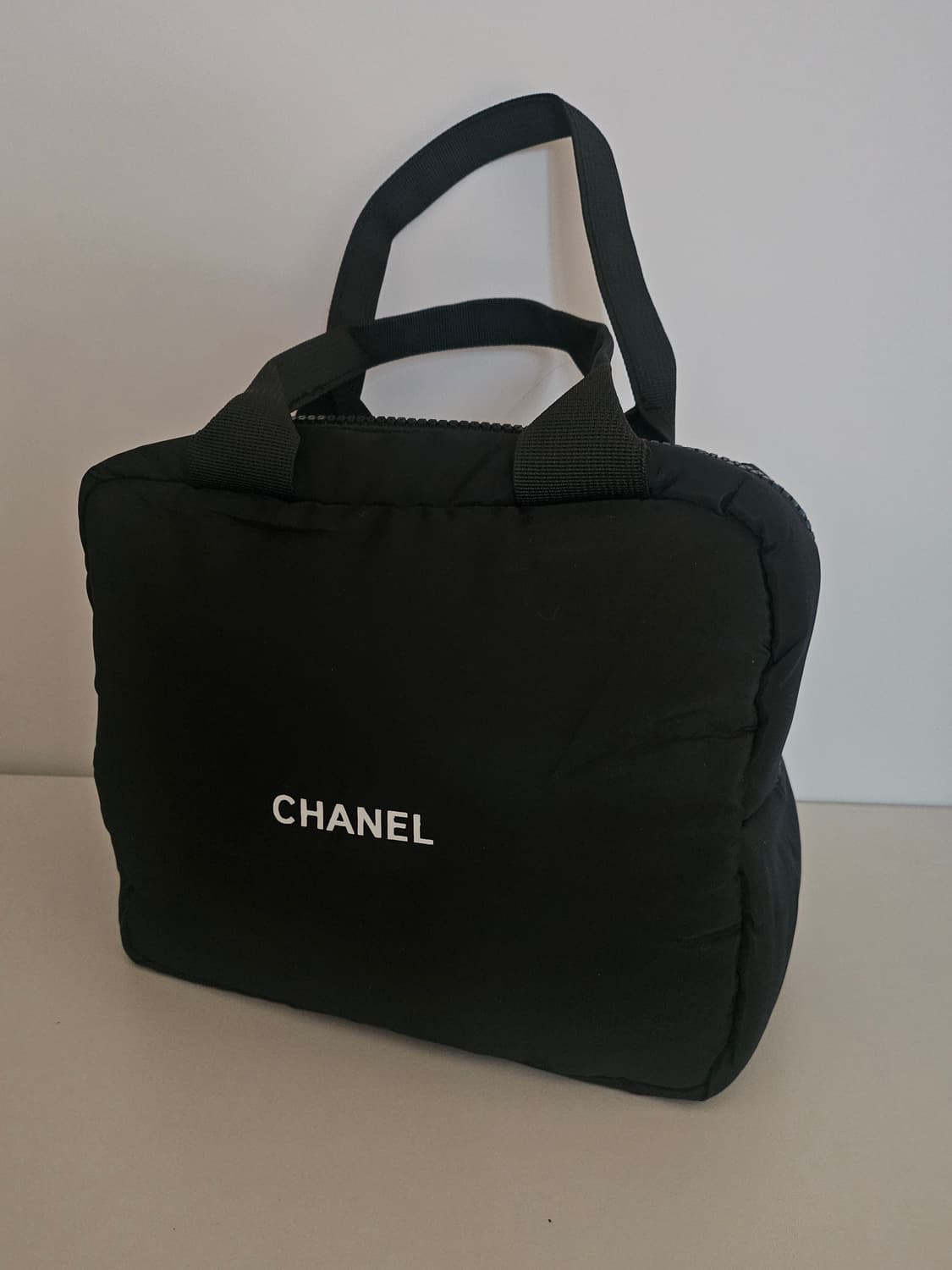 샤넬 정품 패딩 파우치 가방 상품이미지1