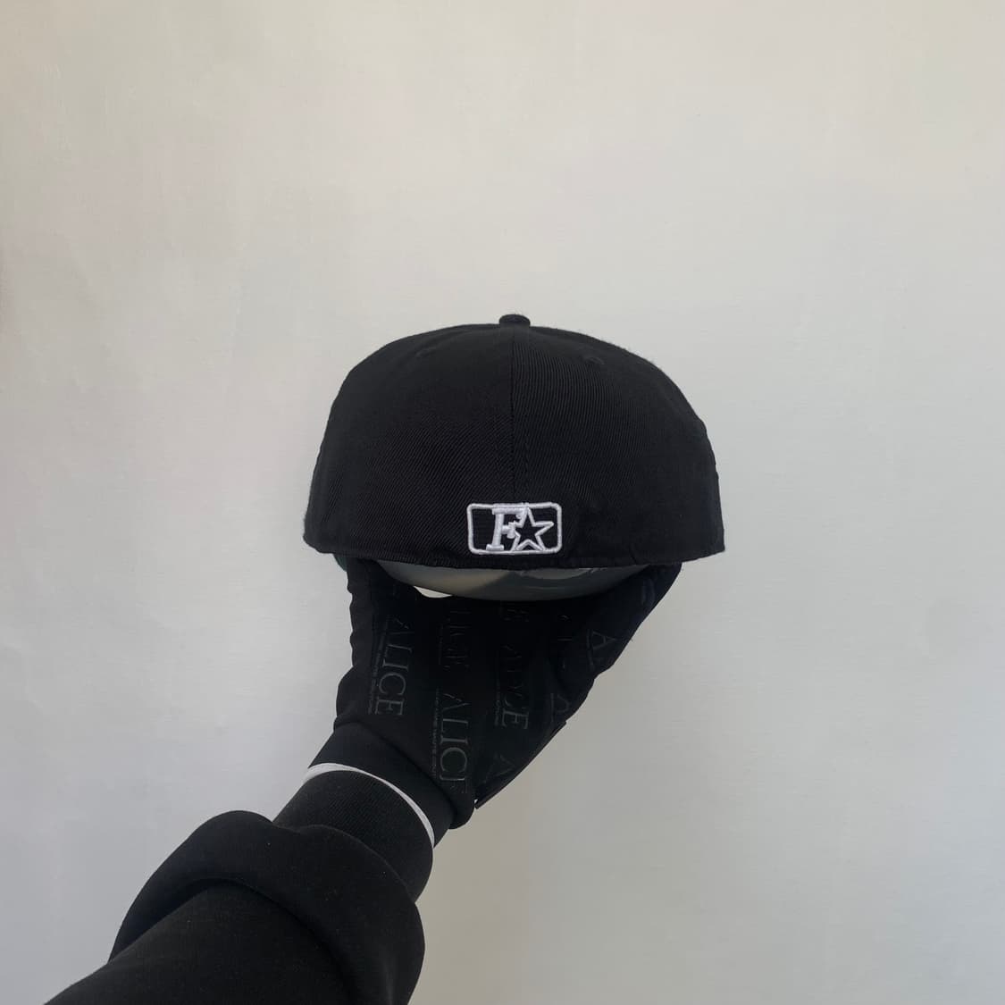 Felicity 검정색 BONE LA 엔젤스 피티드 캡 자수 새상품 상품이미지5