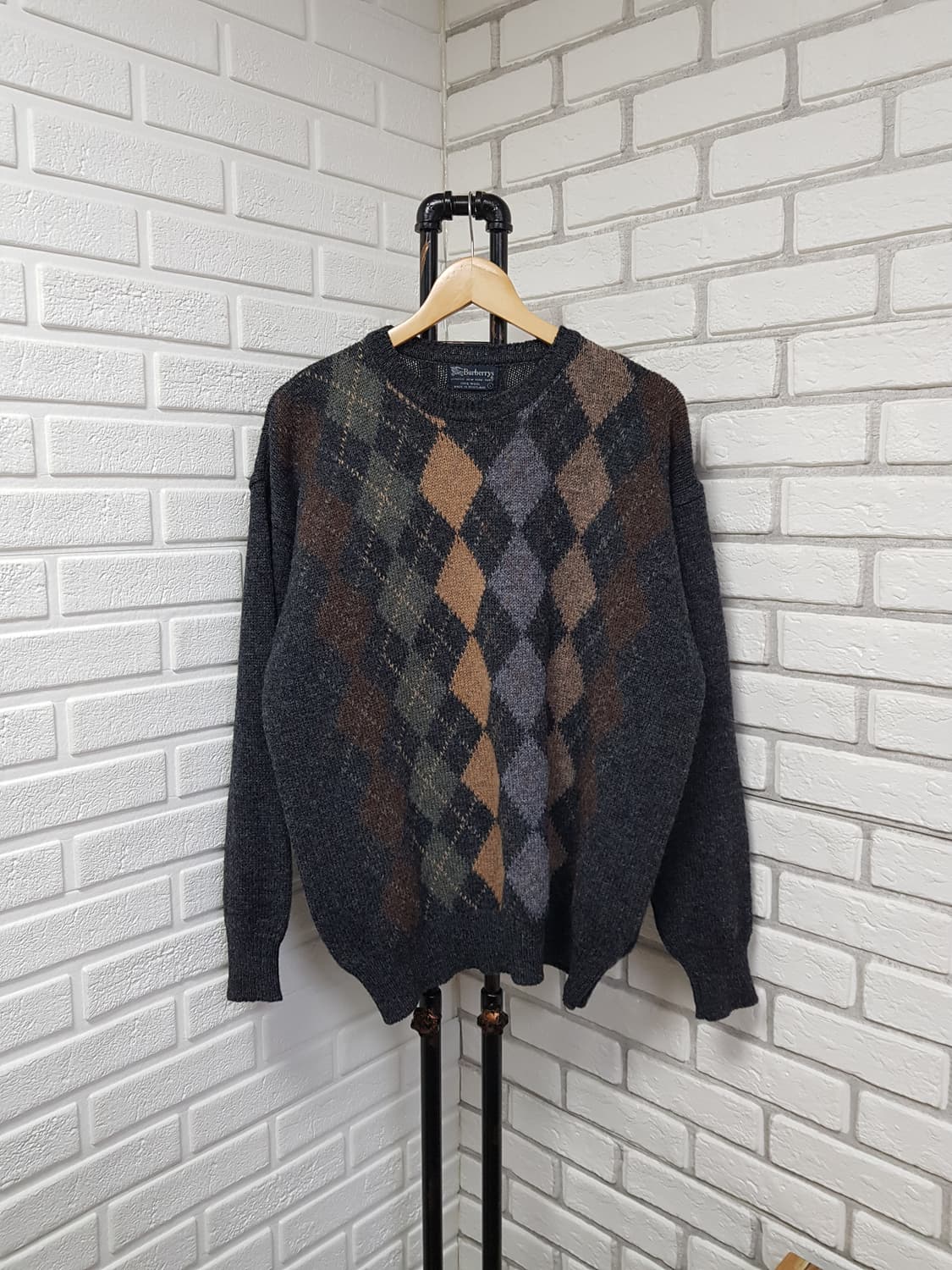 [L/정품] 버버리 아가일 패턴 울 니트 차콜 상품이미지1