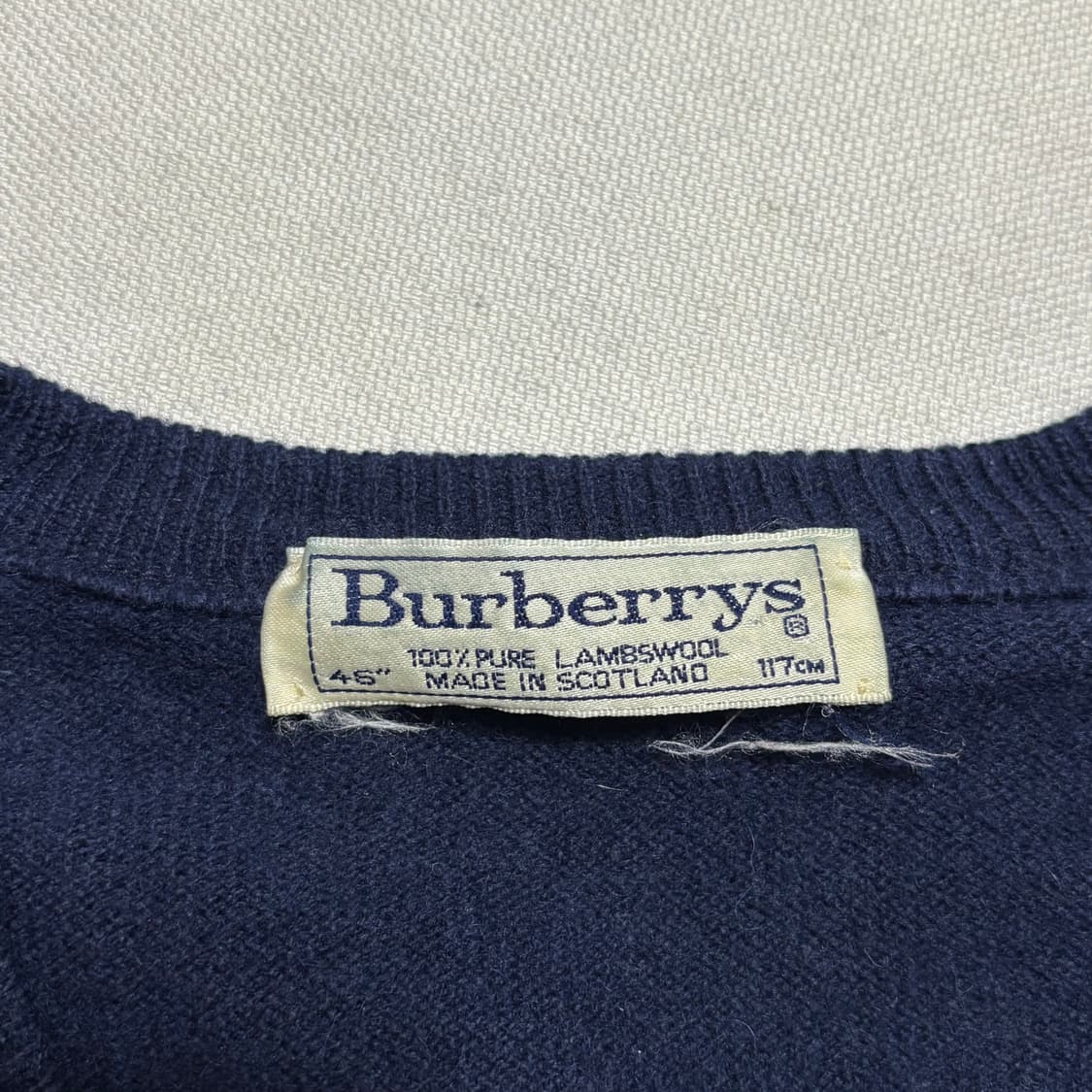 버버리 아가일 네이비 니트 상품이미지4