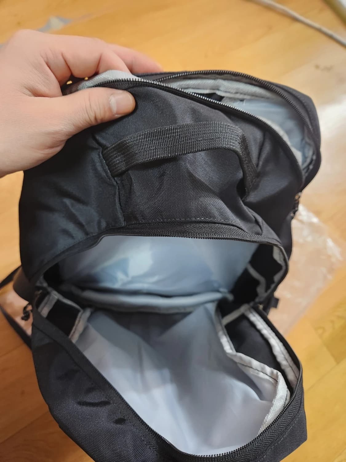 파타고니아 리퓨지오 26L 가방 새상품 판매합니다. 상품이미지4