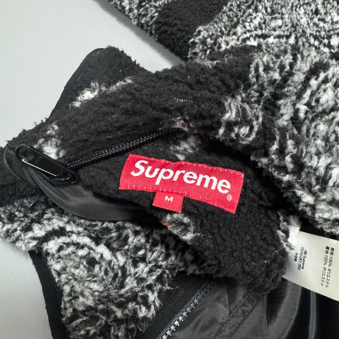 슈프림 19fw week3 블랙 페이즐리 립스탑 리버시블 윈드스토퍼 자켓 상품이미지3