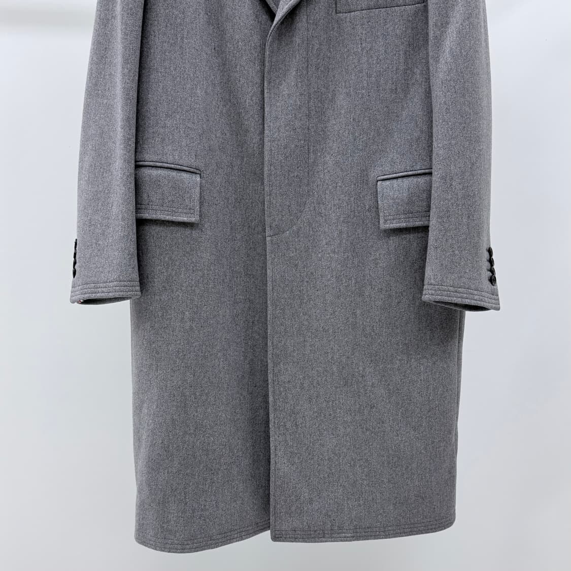 [S+급/2] 톰브라운 클래식 체스터필드 코트 그레이 상품이미지3