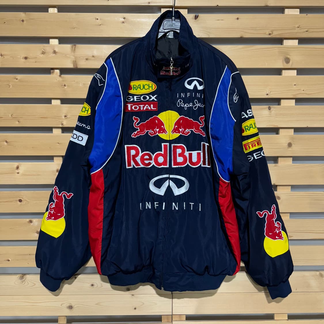 레드불 레이싱 자켓 상품이미지1