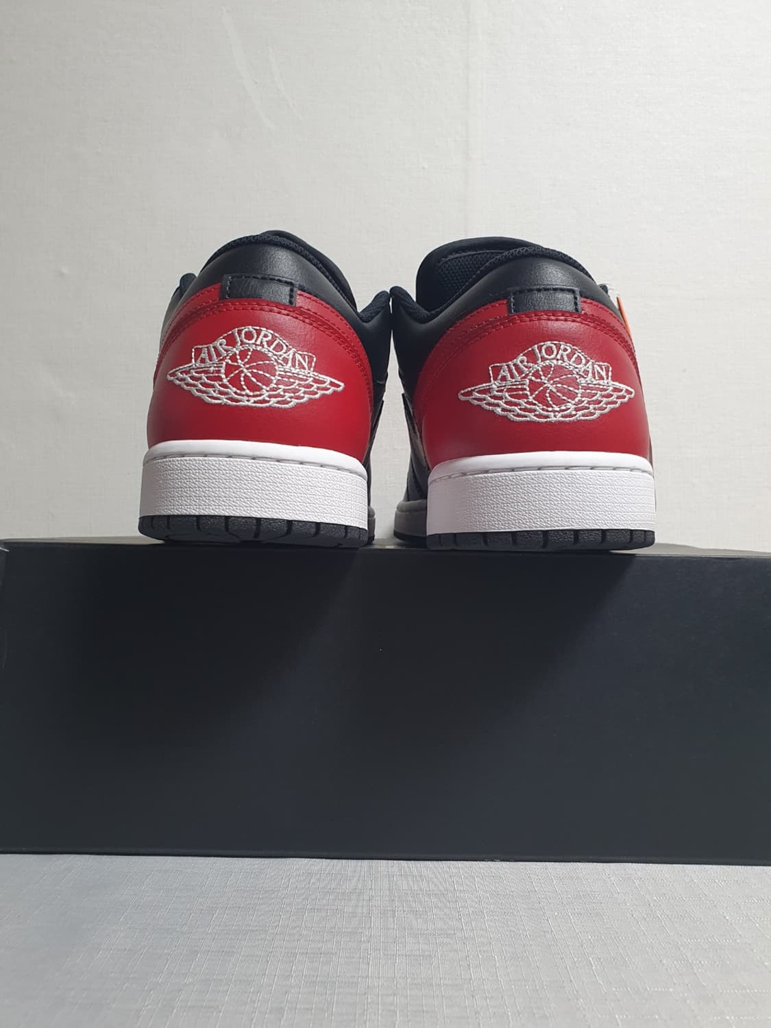 🖤 [새상품/정품] 나이키 에어조던1 로우 B/R 300mm  상품이미지4