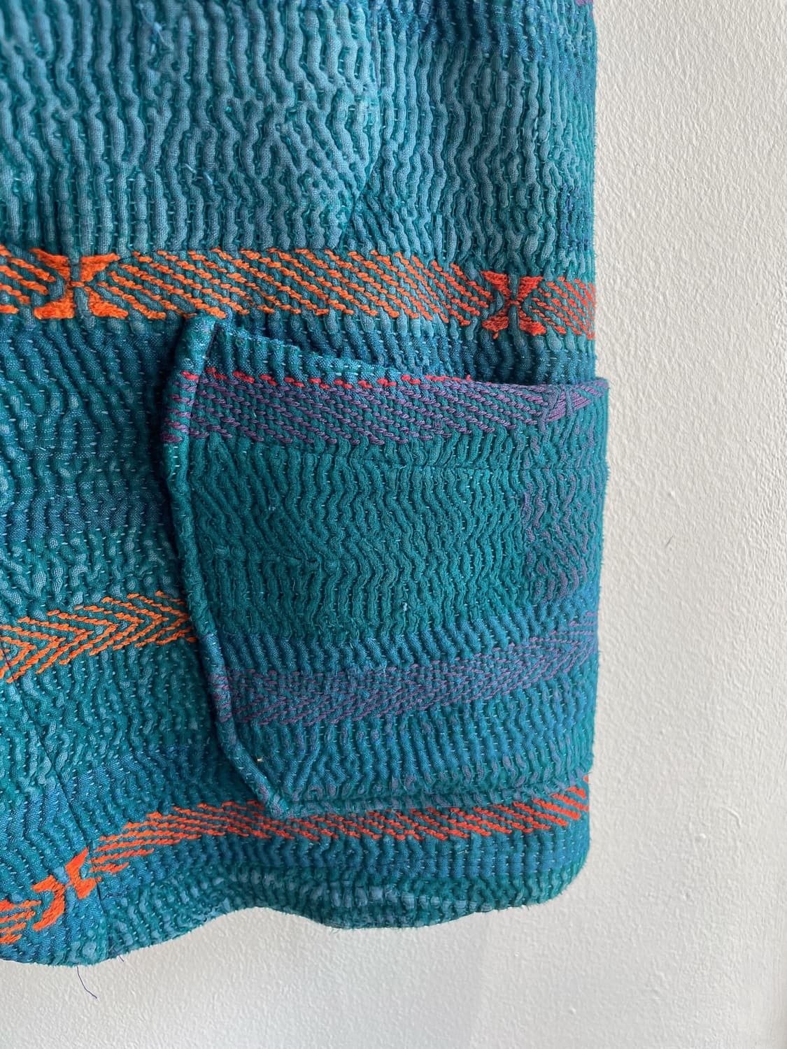 Charcoal (차콜) 보도코스 칸타 크루넥 베스트 상품이미지3