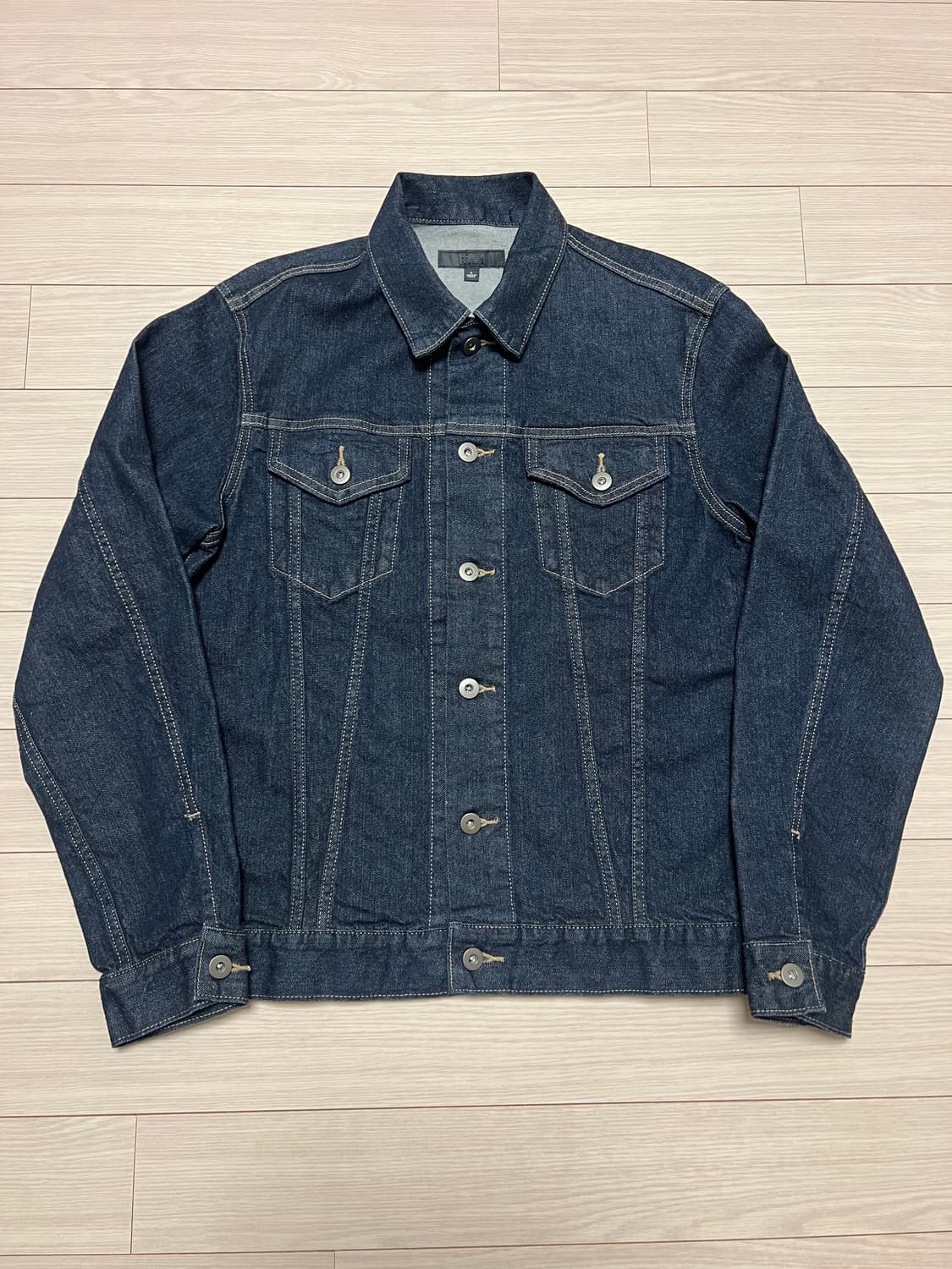 유니클로 U 셀비지 데님 트러커 자켓 / 인디고 / L (미착용) 상품이미지1