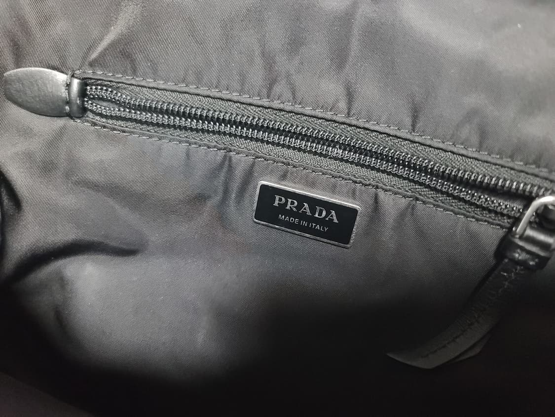 프라다 패딩백 미디움 1bd255 리나일론 패디드백 크로스백 상품이미지5