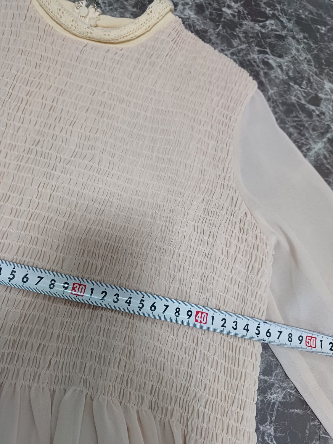 여성 베이지 스모크 롱 원피스 여성스러운 스타일 상품이미지7
