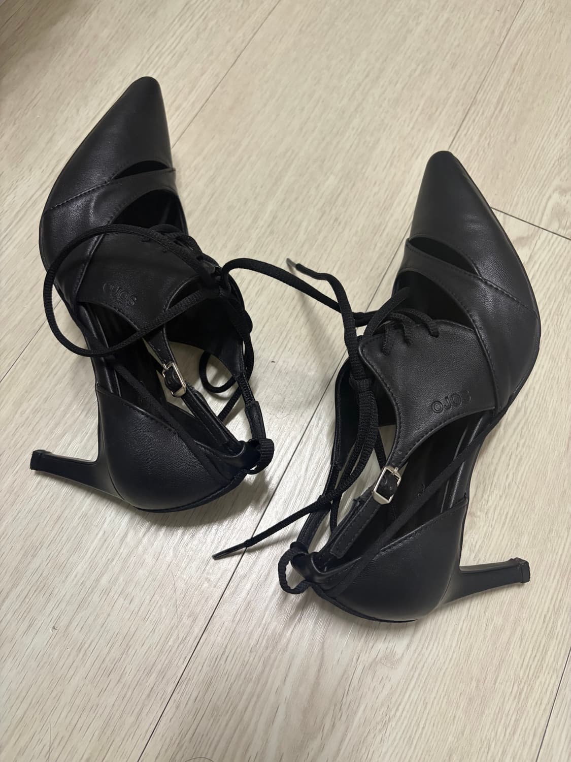 오호스 Multistrap Stiletto Heels / Black 상품이미지3