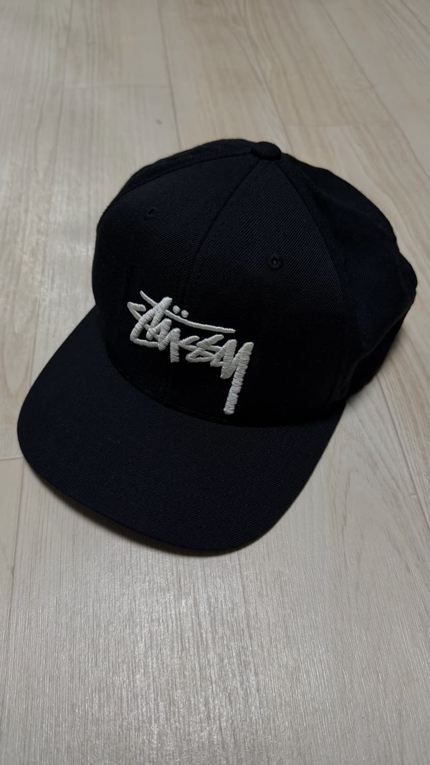 스투시 로고 캡 상품이미지2