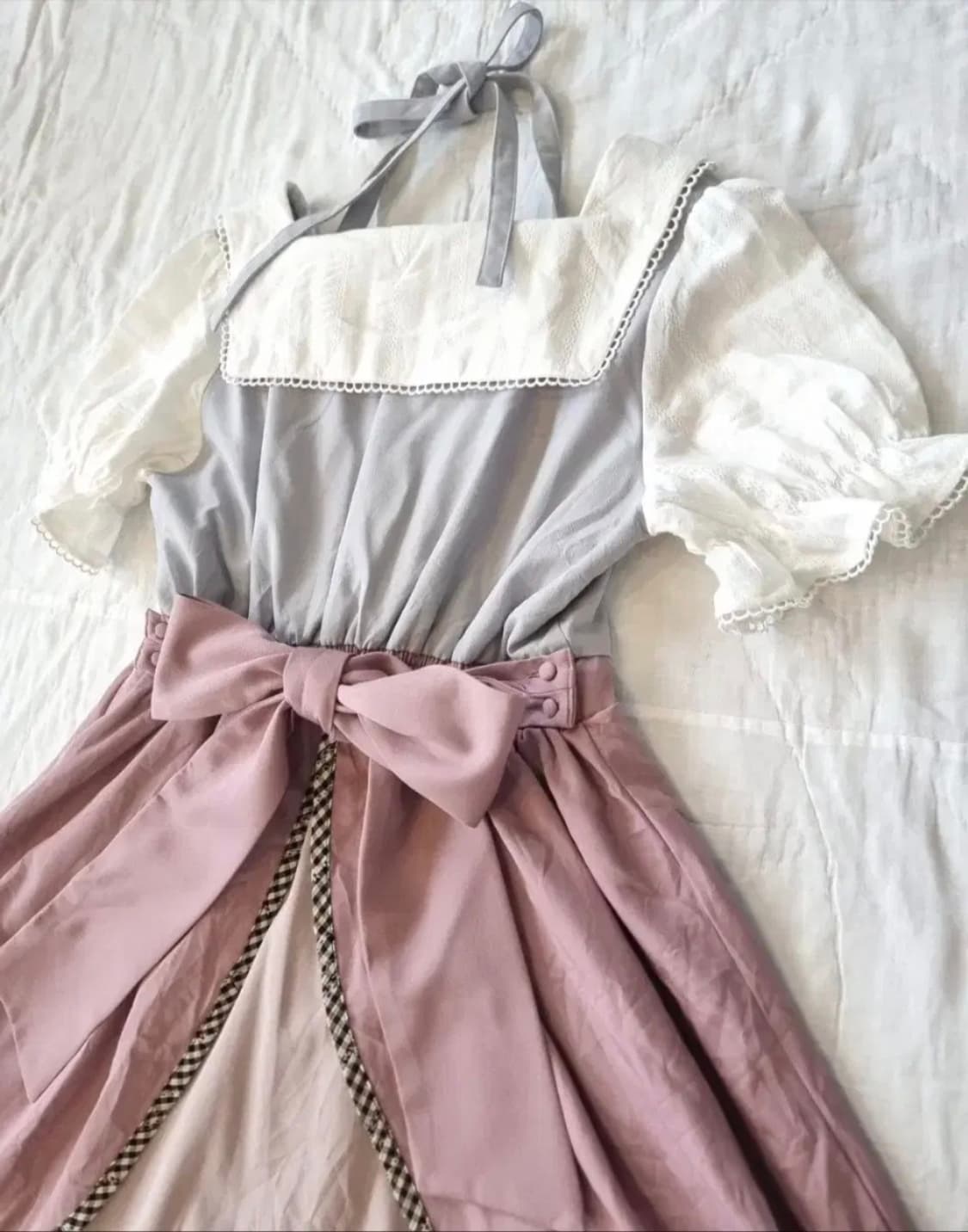 Amavel 아마벨 튤립 자수 레이스업 원피스 상품이미지6