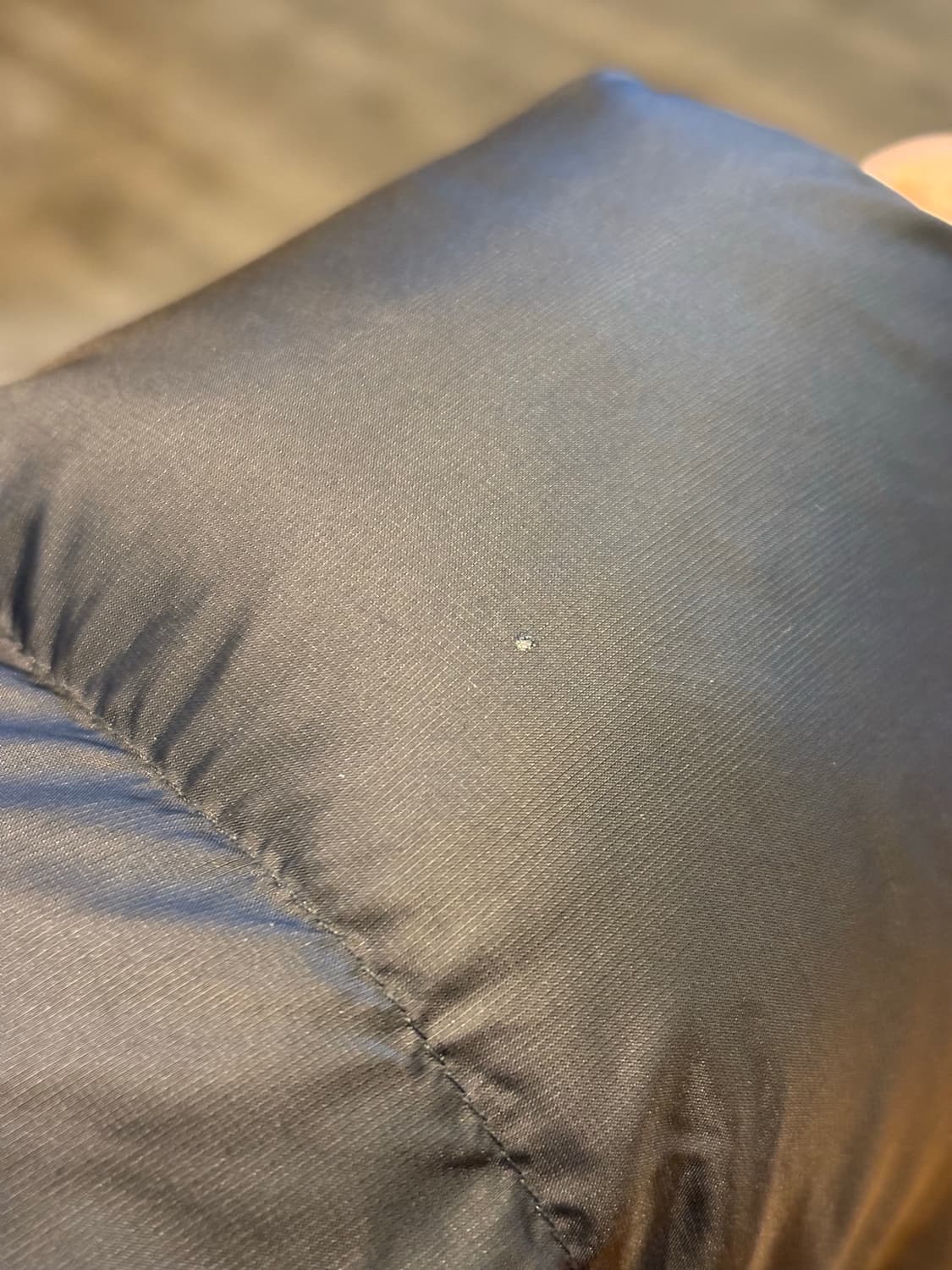 몽벨 라이트 알파인 다운 파카 블랙 상품이미지2