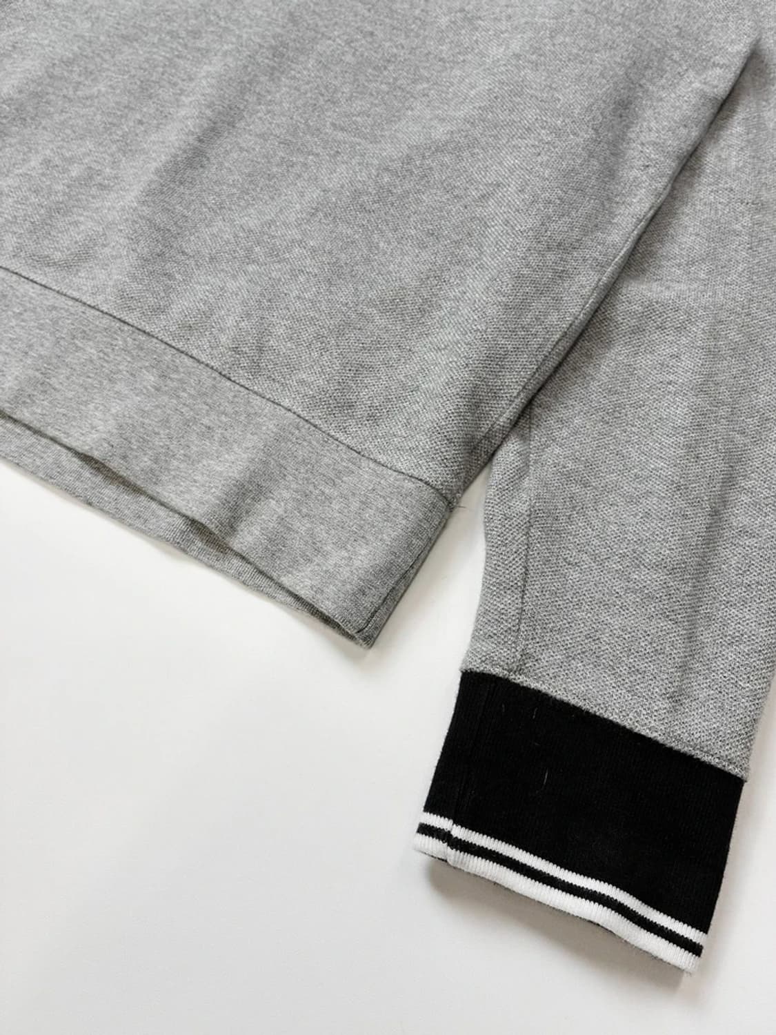 프레드페리 FP 로고 오버핏 맨투맨 PN5197 상품이미지5