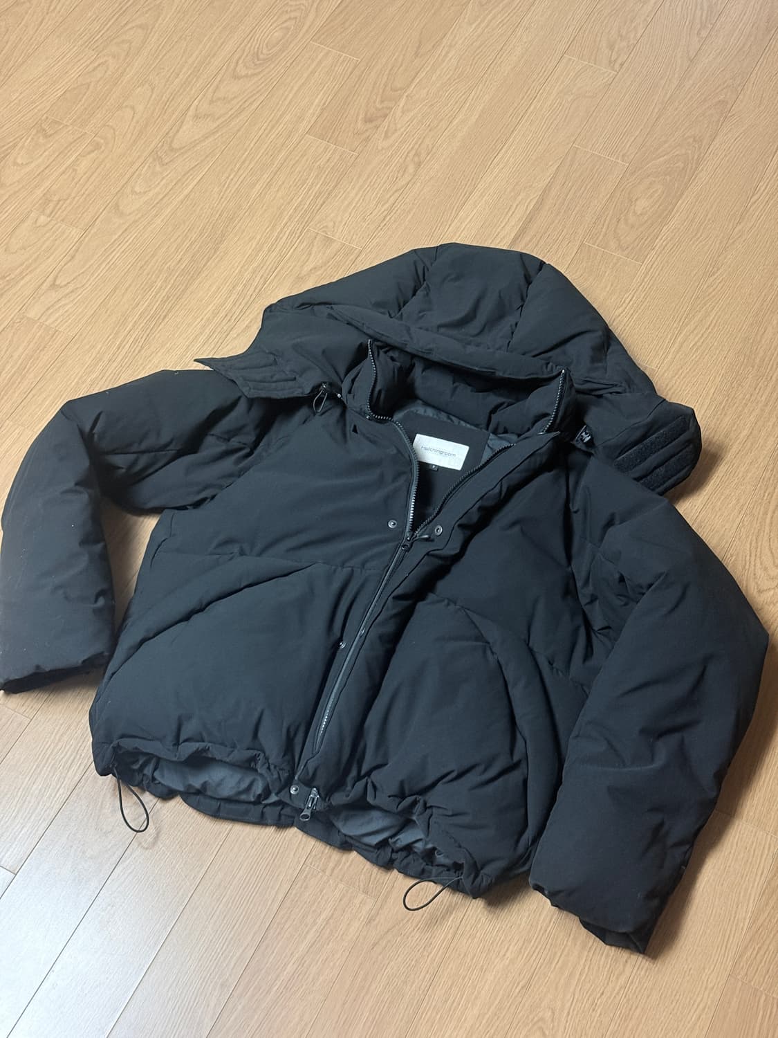 해칭룸 헤비 구스다운 푸퍼 패딩 2사이즈입니다. 상품이미지2