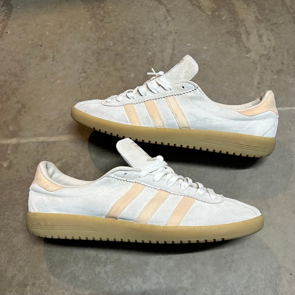 290) 아디다스 버뮤다 원더 화이트 스니커즈 신발 상품이미지3