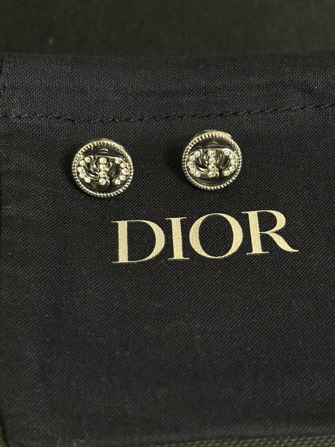 디올 정품 업사이클링 실버 크리스탈 라운드 귀걸이  상품이미지2