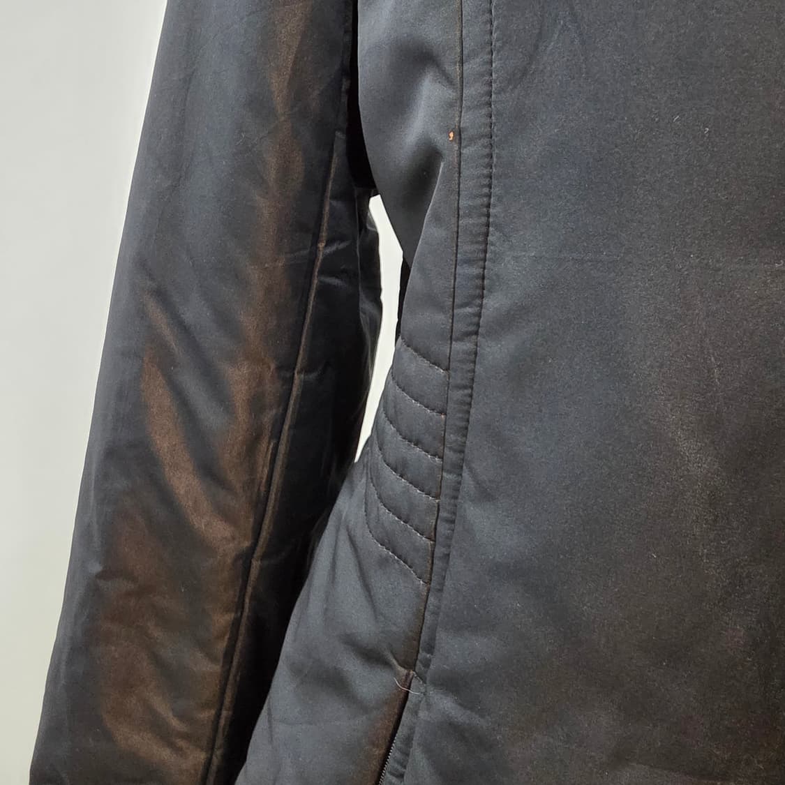 Mon 블랙 실크 라쿤 퍼 트리밍 하이넥 패딩자켓 상품이미지9