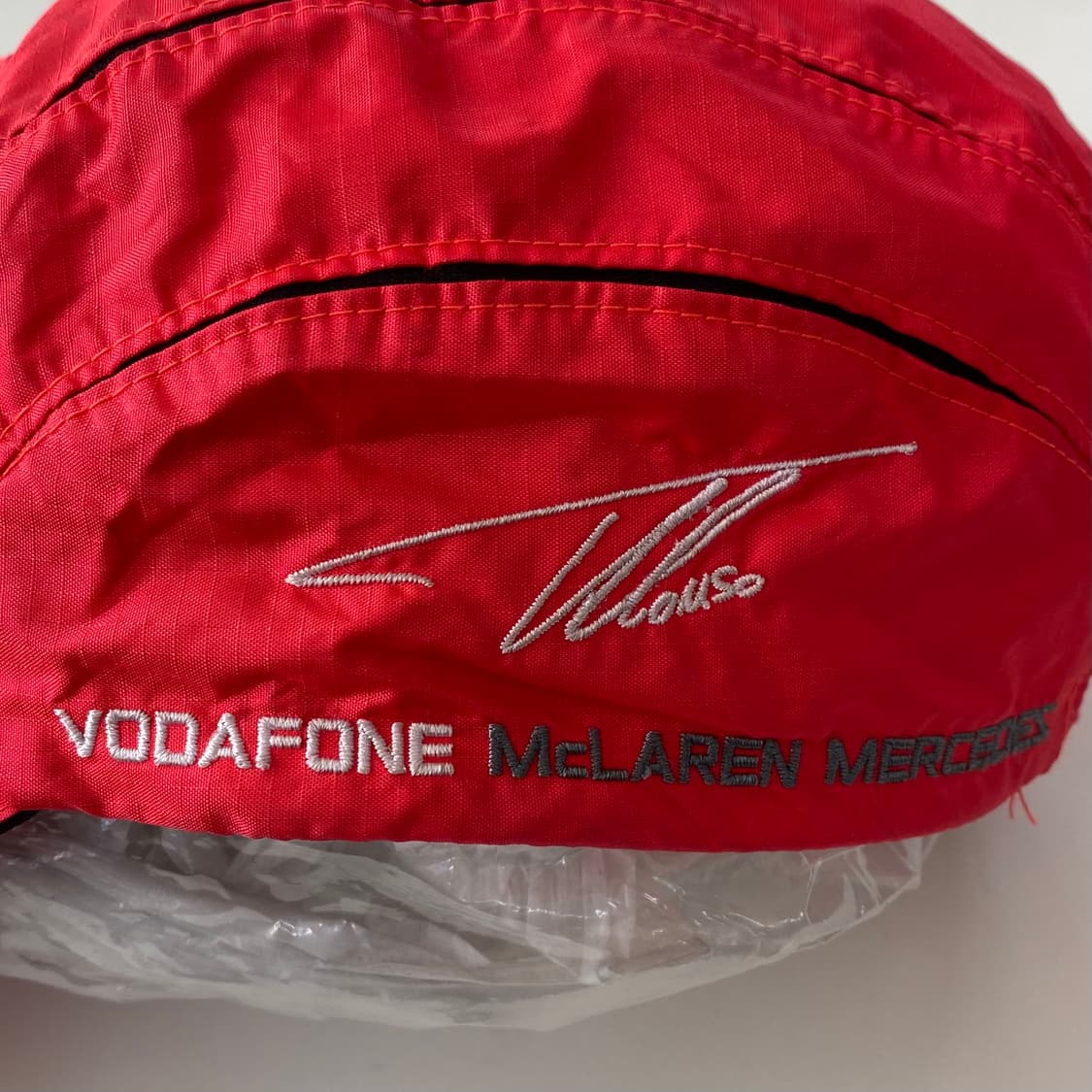 보다폰 맥라렌 메르세데스 F1 팀 캡 - 레드 상품이미지4