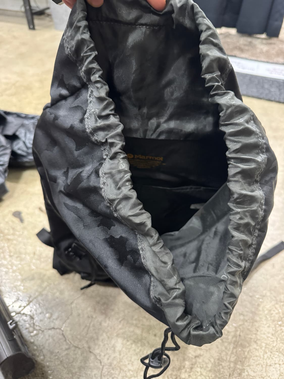 free 마모트 블랙 백팩 상품이미지3