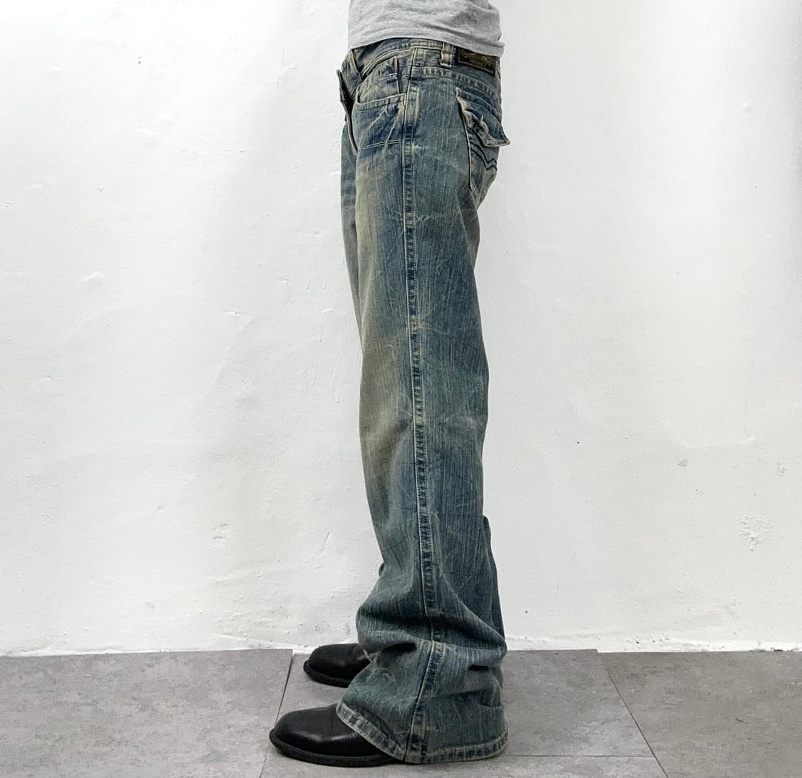 Sand-Washed Flare Jeans 상품이미지2