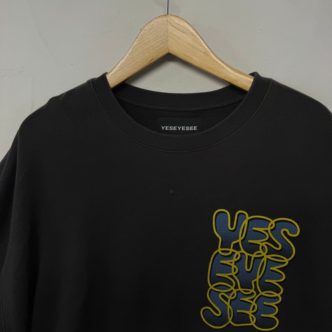 예스아이씨 백로고 맨투맨 상품이미지3