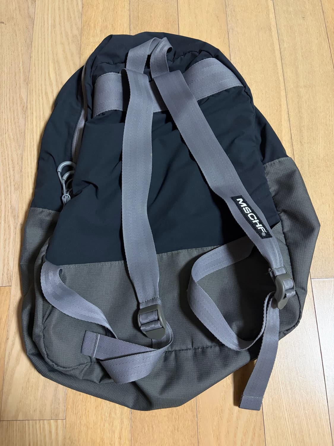 미스치프 롬버스 더현대 백팩 상품이미지2