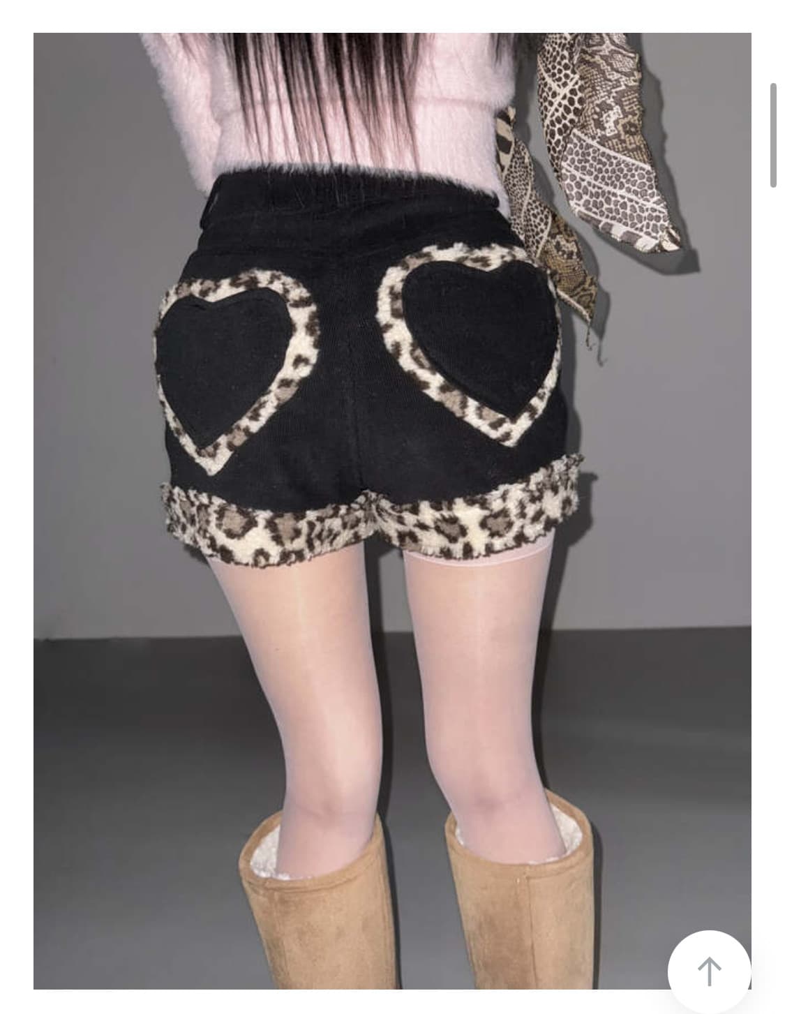 김아홉 플러피 하트 숏팬츠 반바지 블랙 새상품 M (갸루) 상품이미지1