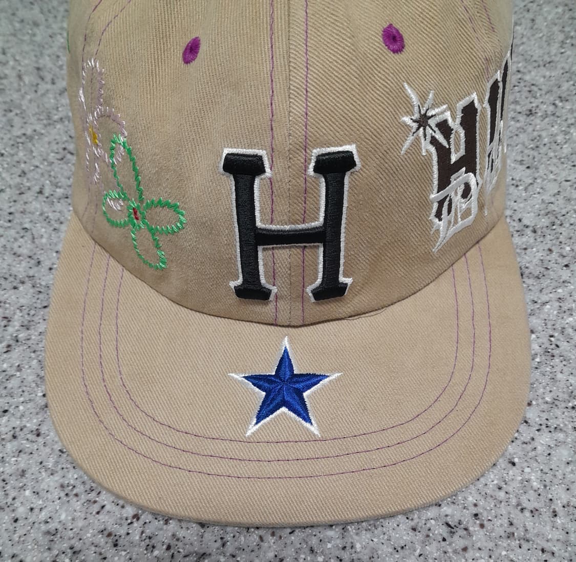 💥허프 자수와펜 패치 스냅백 (베이지)
 상품이미지7