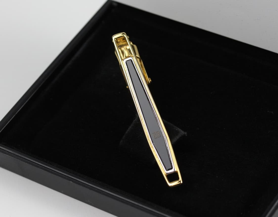 지방시 A+등급 5.2cm 남자 명품 넥타이핀 상품이미지1