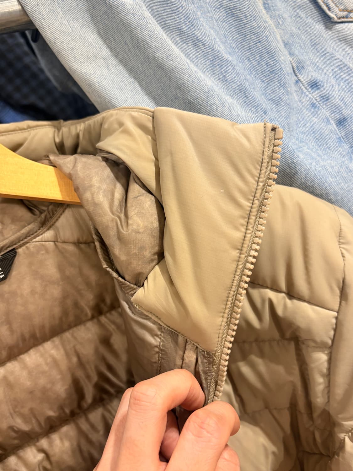 아크테릭스 경량패딩 상품이미지5