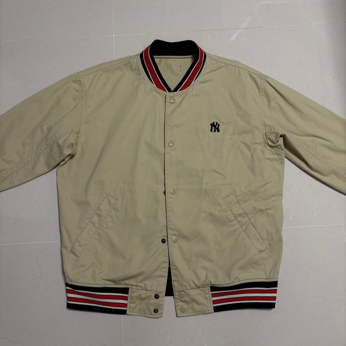 정품 MLB 엠엘비 뉴욕 양키즈 베이지 바시티 자켓 야구 점퍼 상품이미지4