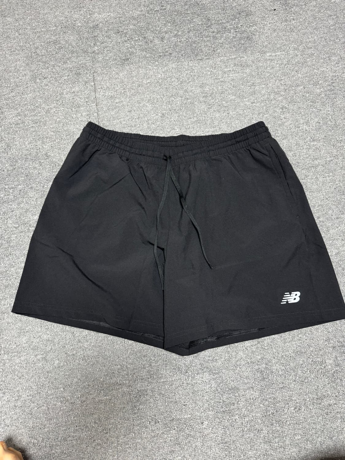 (xl)뉴발란스 스포츠에센셜 4부 우븐 쇼츠(5인치) 판매합니다 상품이미지1