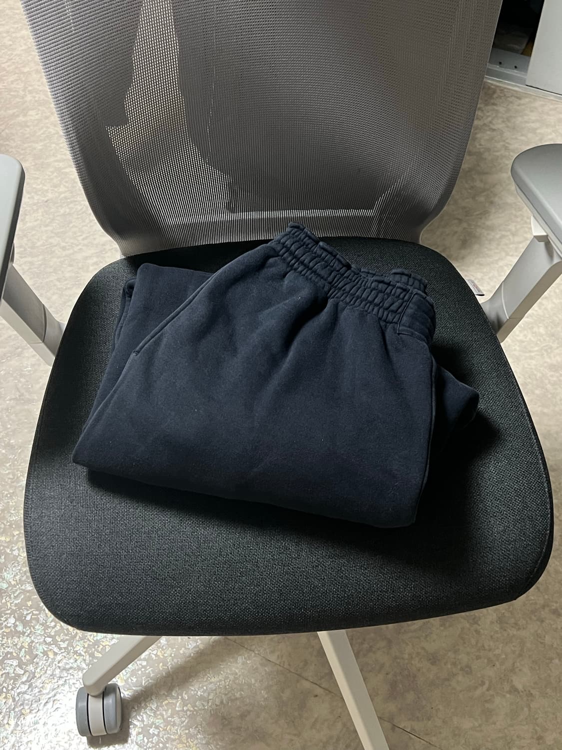 AURALEE 오라리 스무스 소프트 스웨트 팬츠 블랙 5 (XL)   상품이미지1