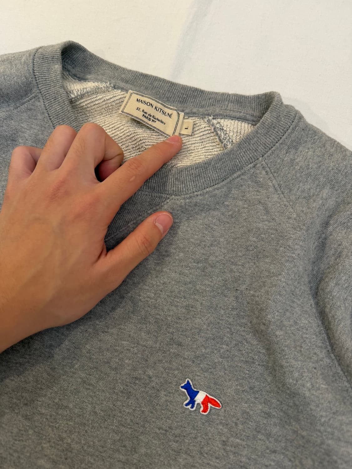 메종키츠네 트리컬러 폭스 패치 맨투맨 그레이 상품이미지2