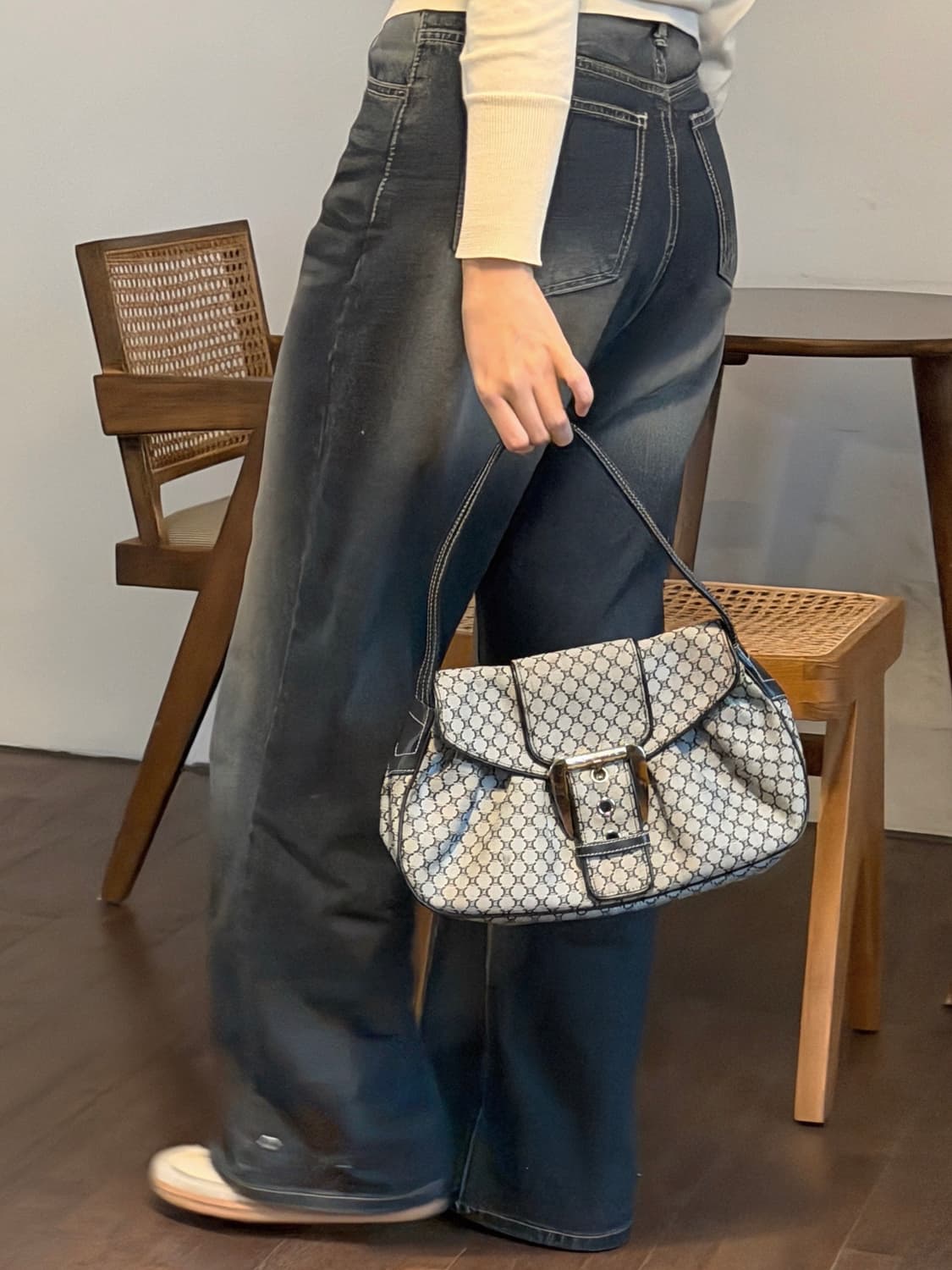셀린느 마카담 숄더백 상품이미지1