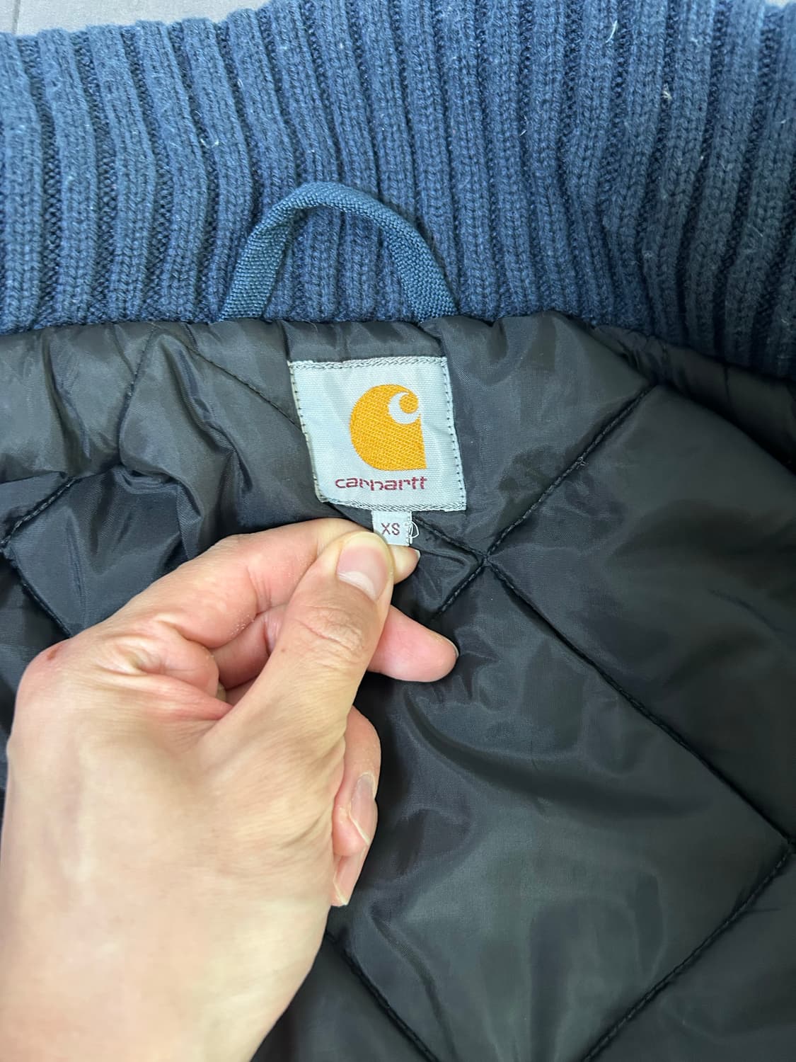 칼하트 디펜더 자켓 xs 상품이미지3