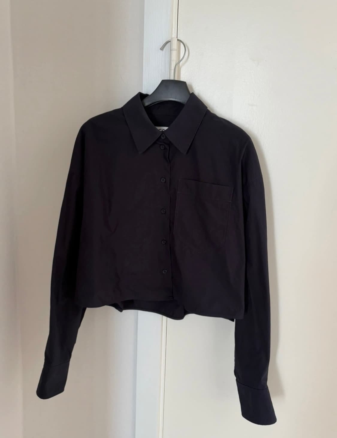COS EU34사이즈 네이비 크롭셔츠 상품이미지1