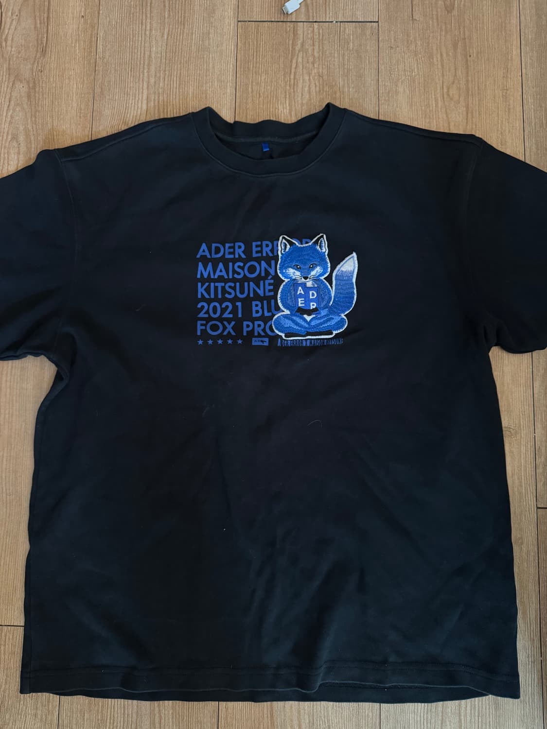 아더에러 메종키츠네 콜라보 반팔티셔츠 상품이미지1