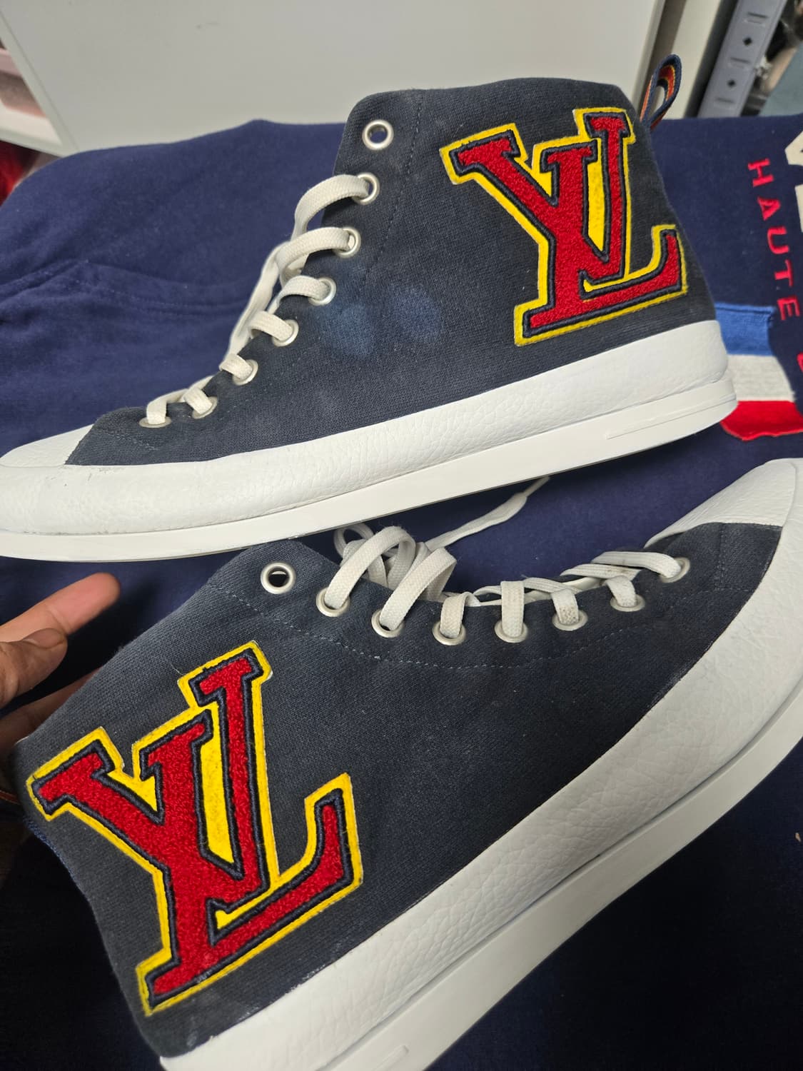 루이비통 정품 스니커즈 사용감 있어요  275 상품이미지1