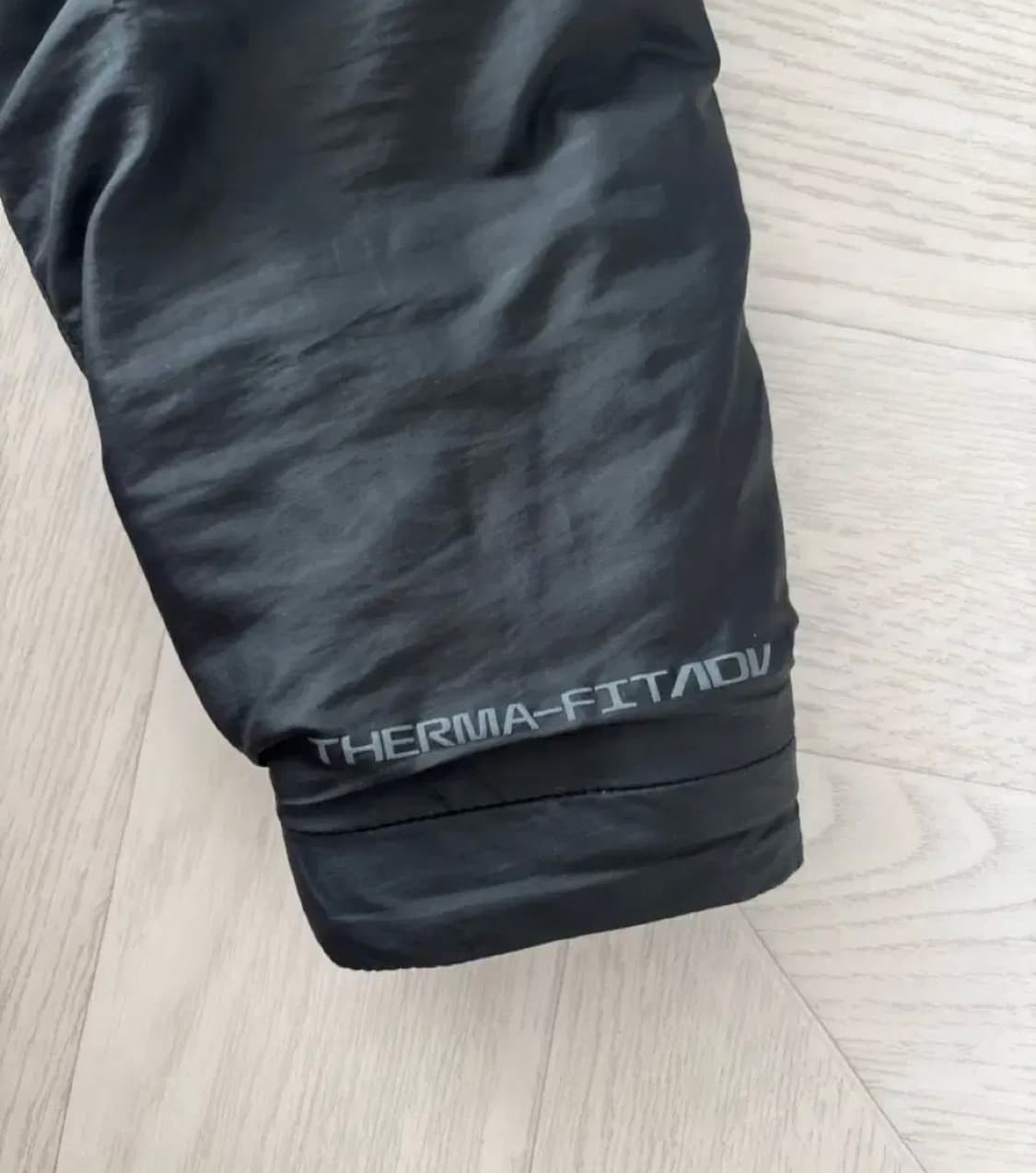 나이키 써마핏 ADV 에어로로프트 상품이미지4