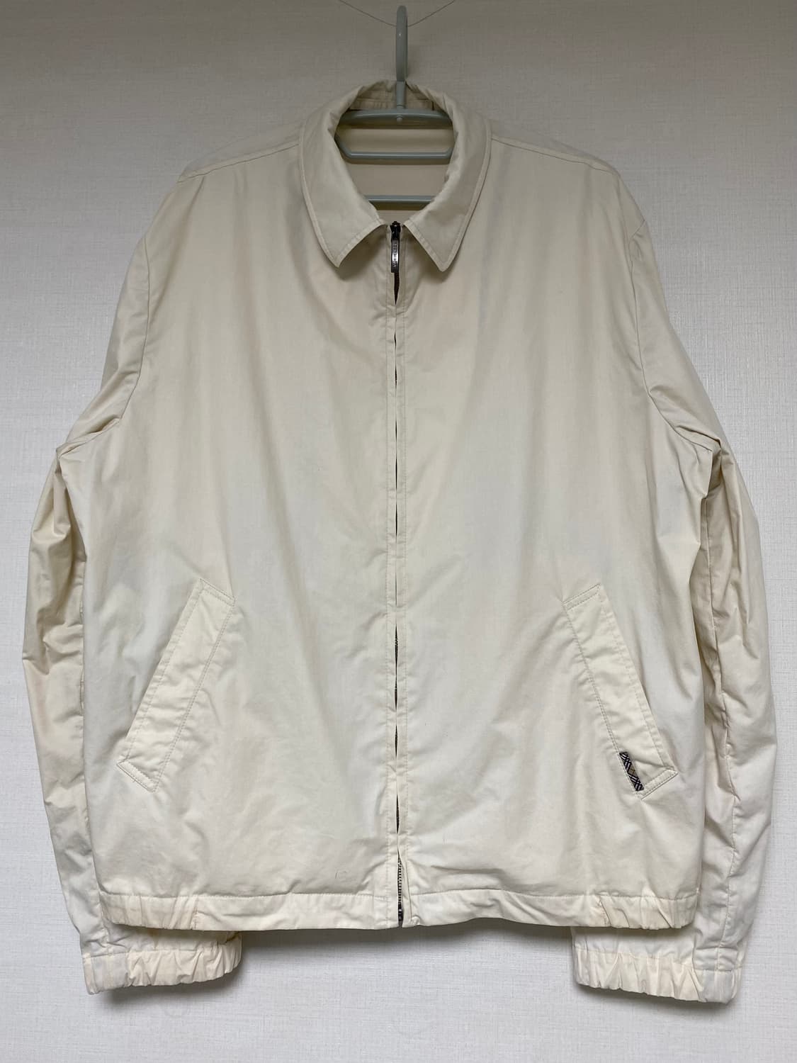 BURBERRY BOMBER 상품이미지2